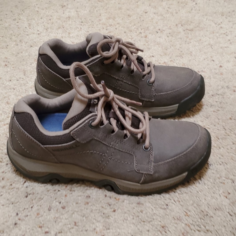 Merrell Trekker Boots trail  hiking shoes